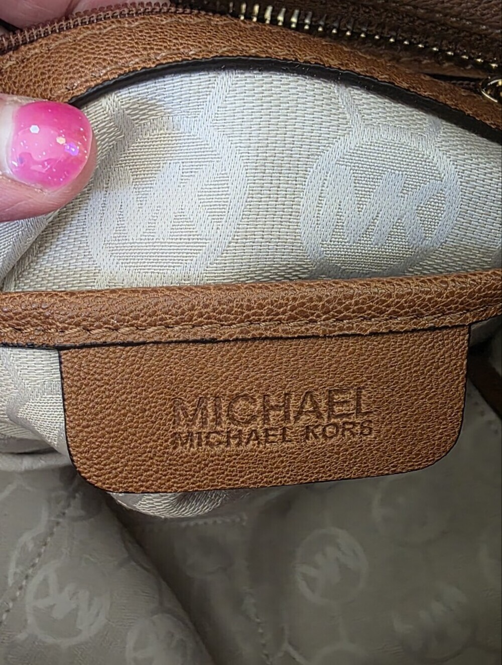 Michael Kors Kingsbury Large Leather Tote Bucket Bag Crossbody- New With Tags - Picture 13 of 16